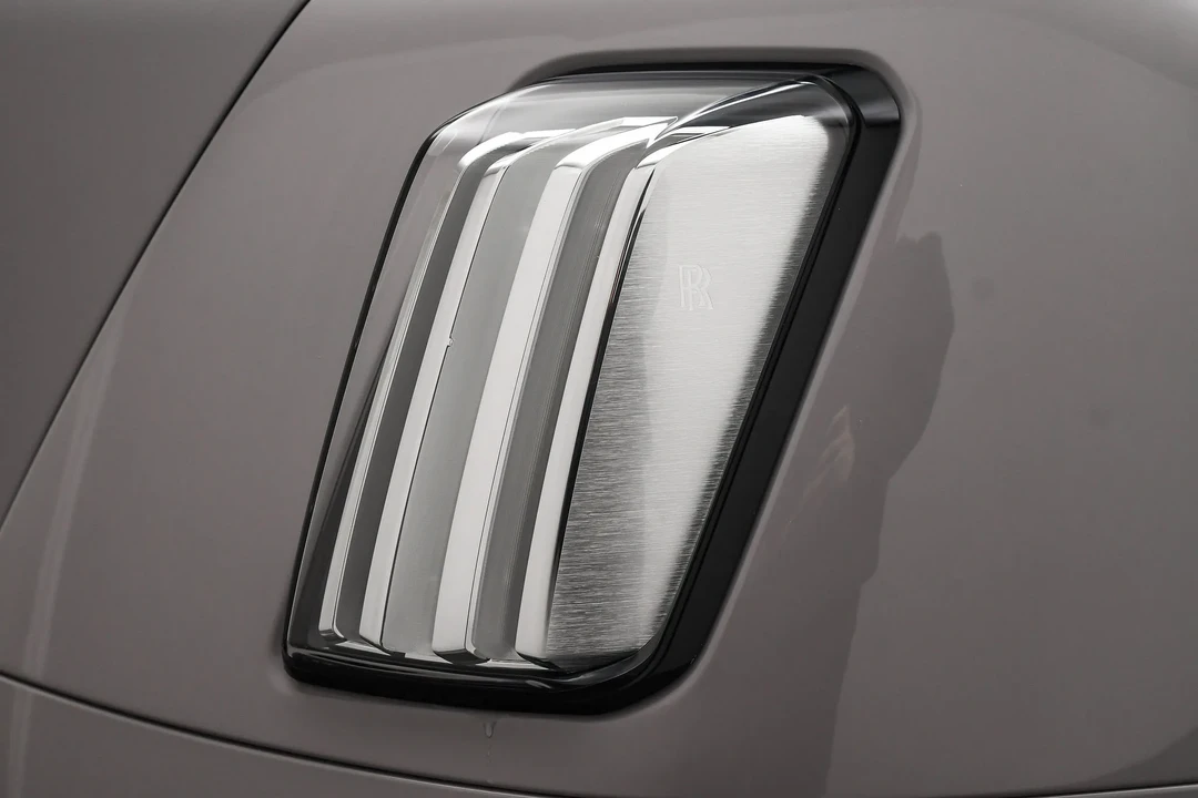 2024 Rolls-Royce Spectre - Image 16 of 31