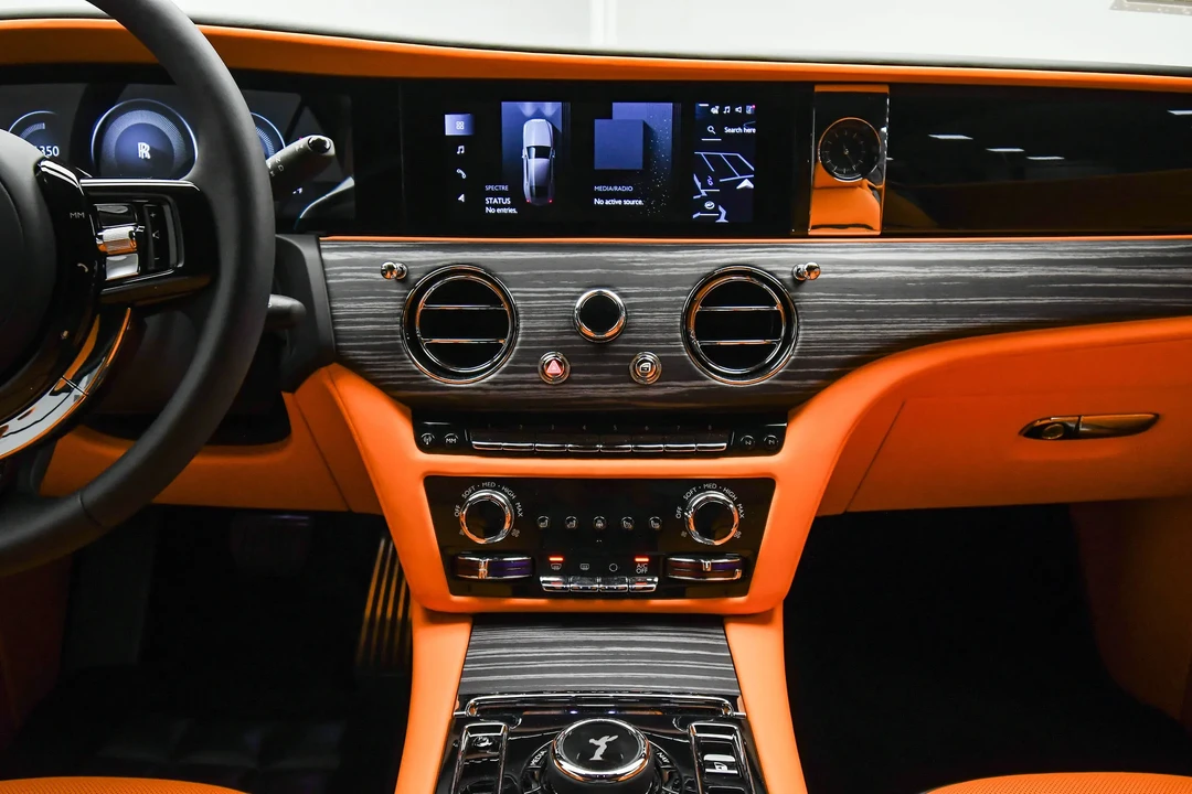 2024 Rolls-Royce Spectre - Image 24 of 31