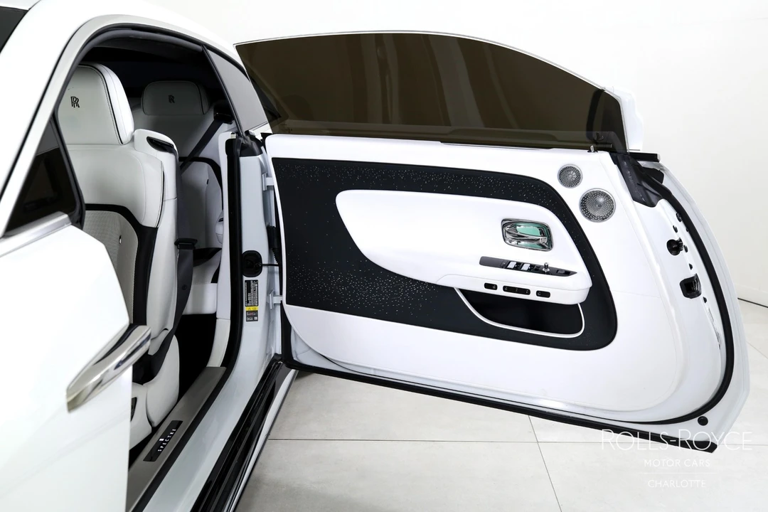 2024 Rolls-Royce Spectre - Image 11 of 31