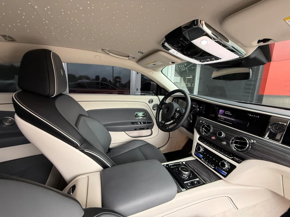 2024 Rolls-Royce Spectre - Image 16 of 20