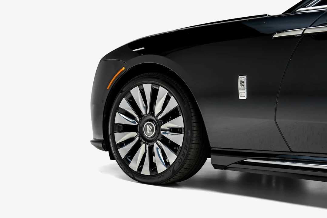 2024 Rolls-Royce Spectre - Image 18 of 31