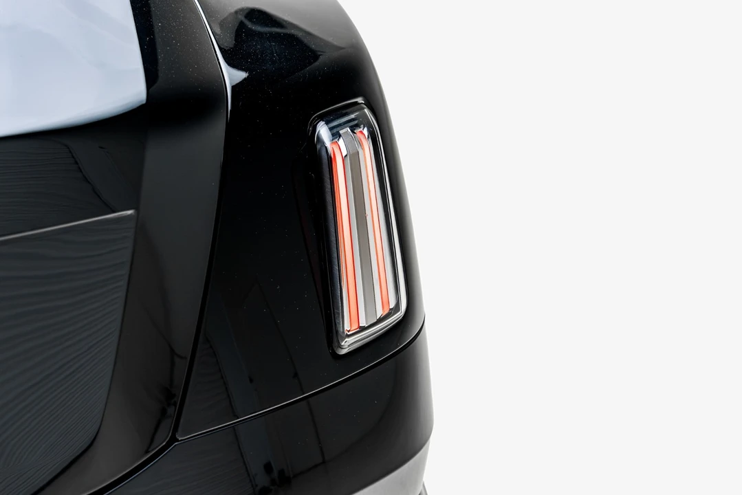 2024 Rolls-Royce Spectre - Image 26 of 31
