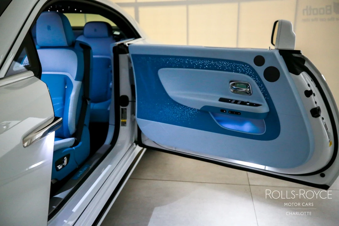 2024 Rolls-Royce Spectre - Image 30 of 31