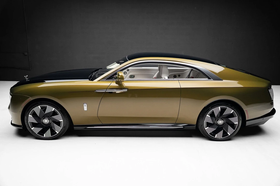 2024 Rolls-Royce Spectre - Image 18 of 21