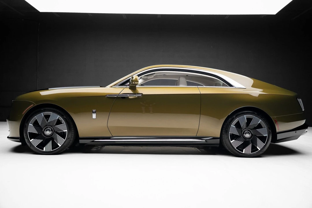 2024 Rolls-Royce Spectre - Image 19 of 21