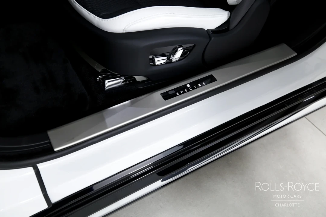 2024 Rolls-Royce Spectre - Image 20 of 21