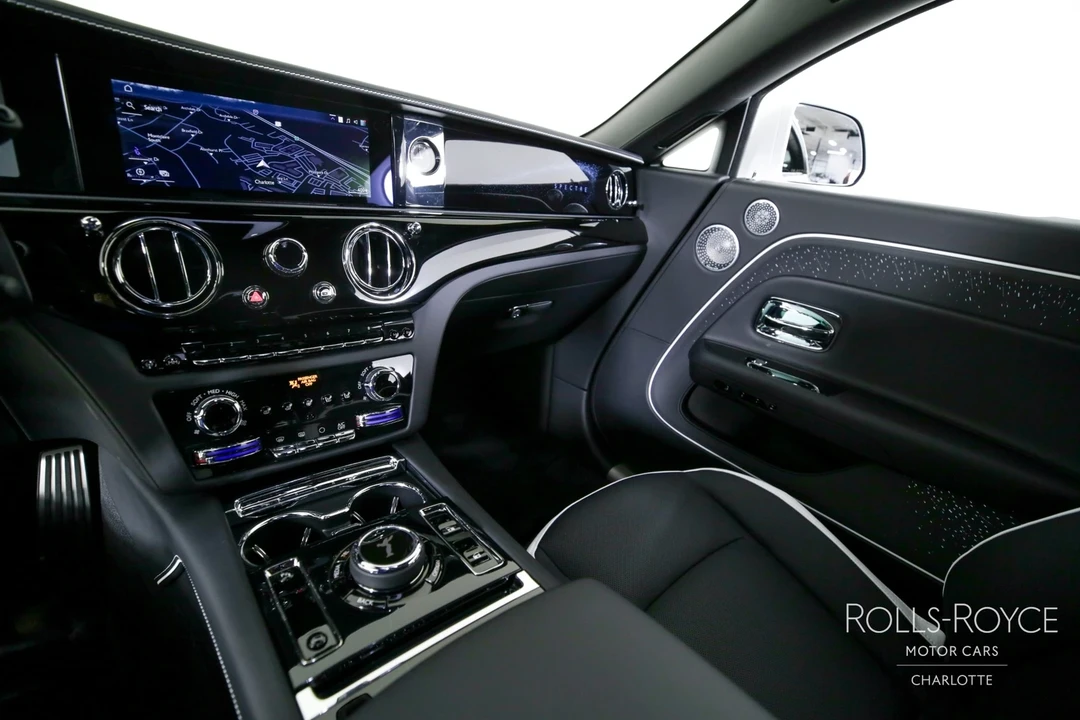 2024 Rolls-Royce Spectre - Image 16 of 21