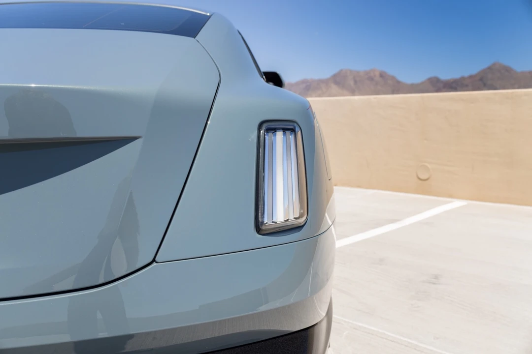 2024 Rolls-Royce Spectre - Image 25 of 31