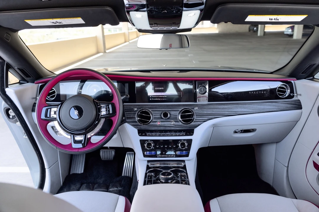 2024 Rolls-Royce Spectre - Image 27 of 31