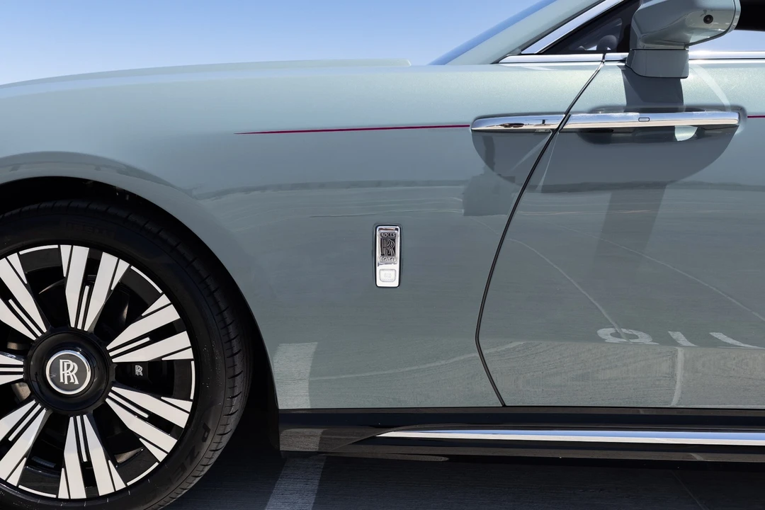 2024 Rolls-Royce Spectre - Image 16 of 31