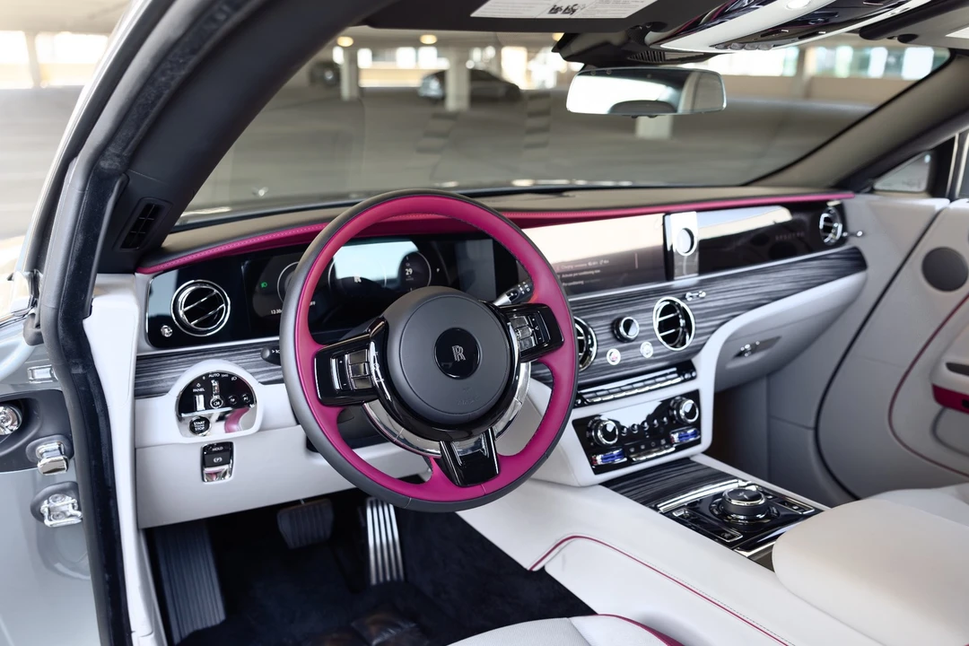2024 Rolls-Royce Spectre - Image 28 of 31