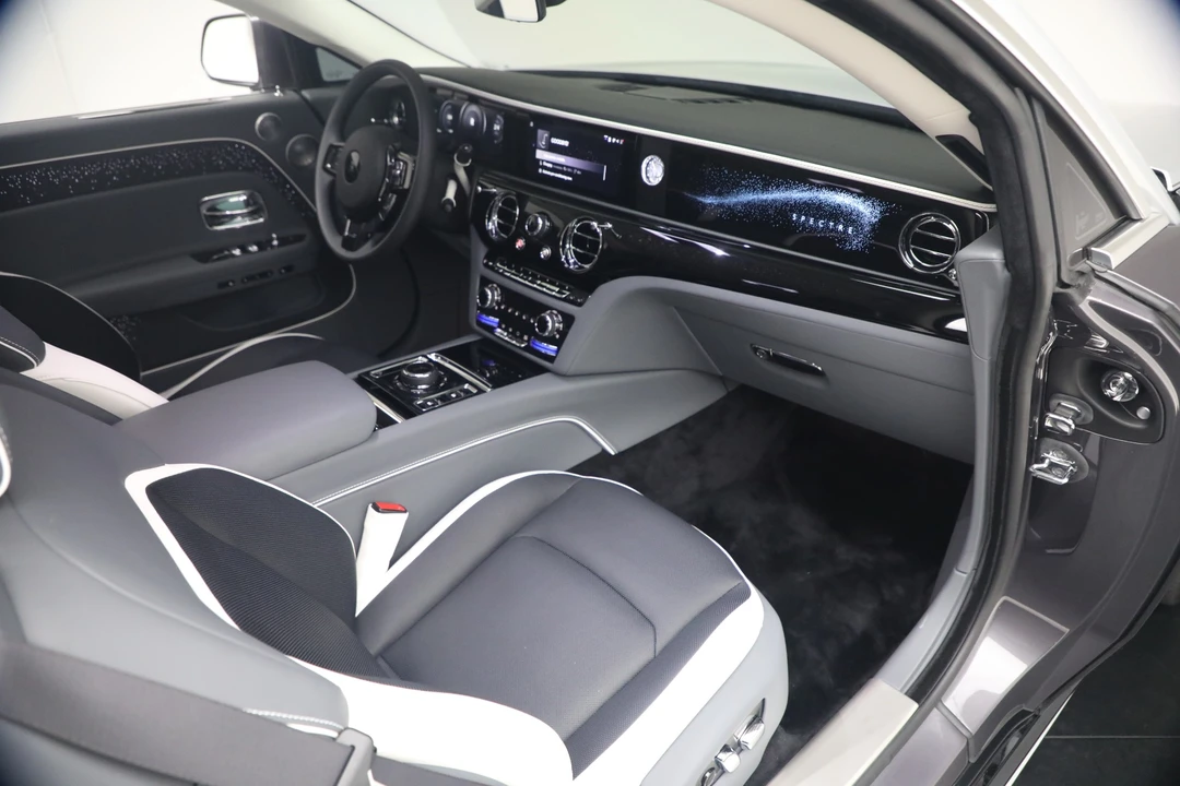 2024 Rolls-Royce Spectre - Image 21 of 31
