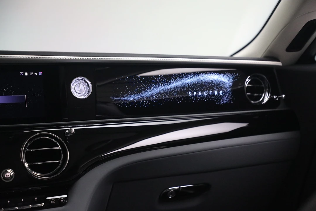 2024 Rolls-Royce Spectre - Image 31 of 31