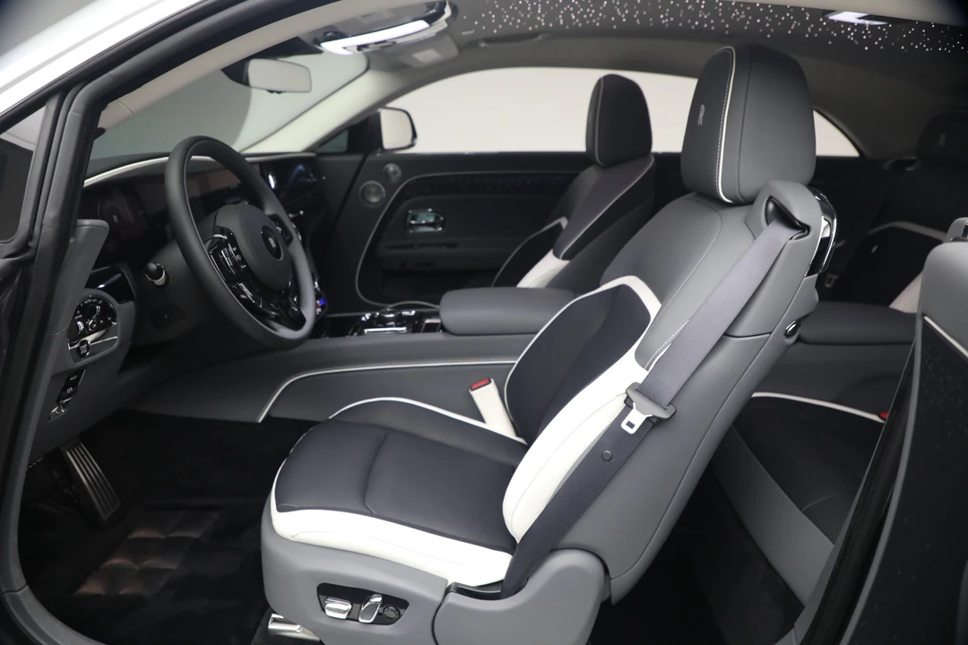2024 Rolls-Royce Spectre - Image 19 of 31