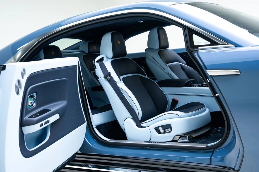 2024 Rolls-Royce Spectre - Image 18 of 21