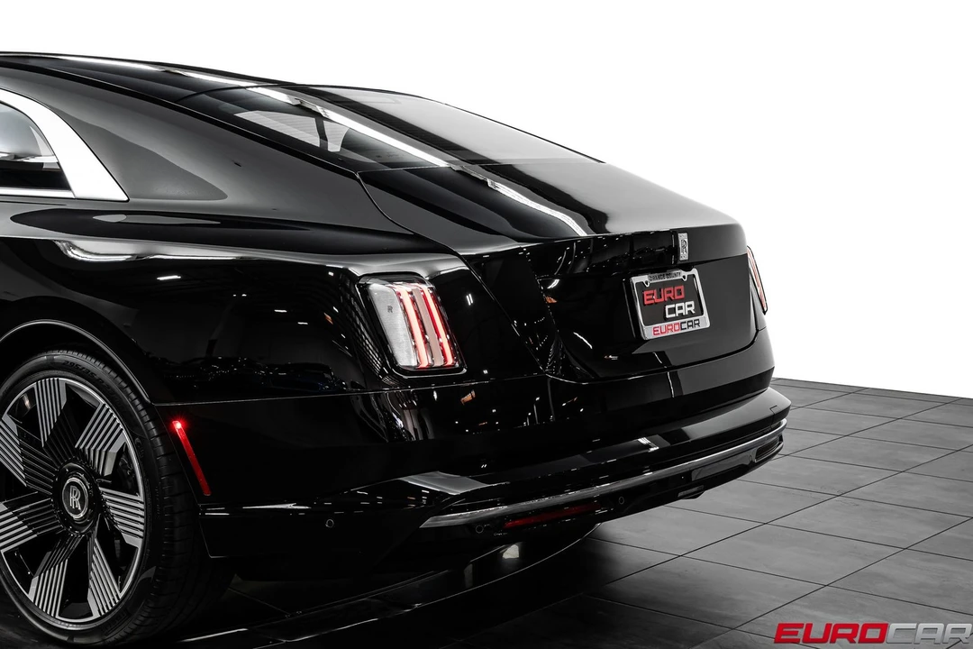 2024 Rolls-Royce Spectre - Image 17 of 31