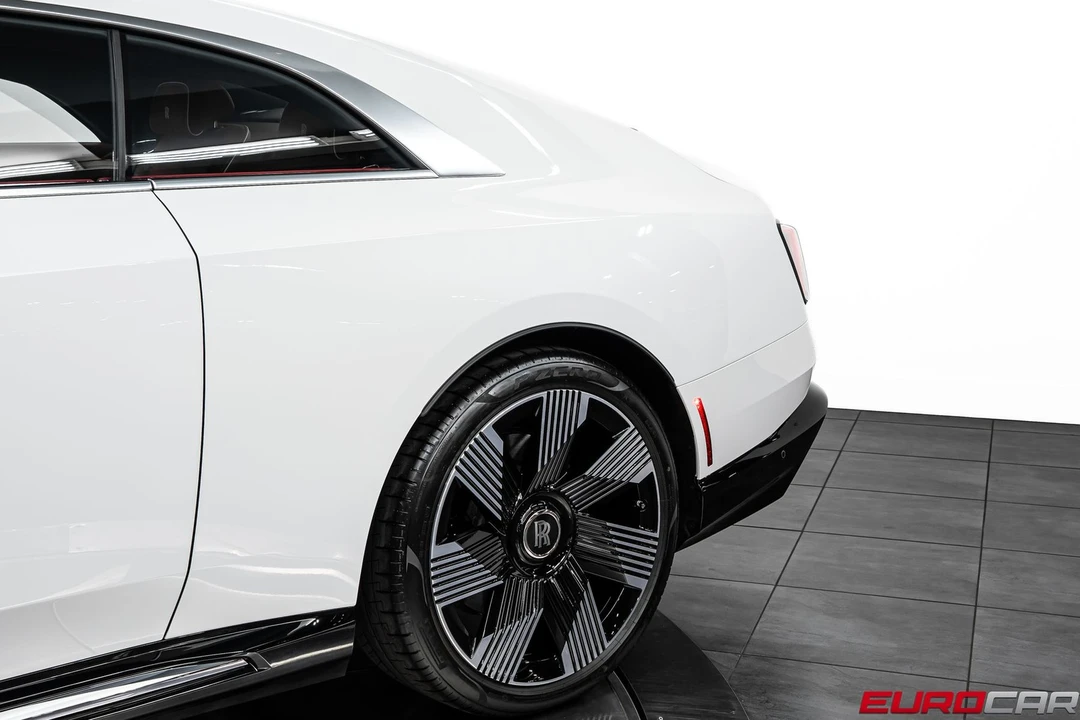 2024 Rolls-Royce Spectre - Image 15 of 31