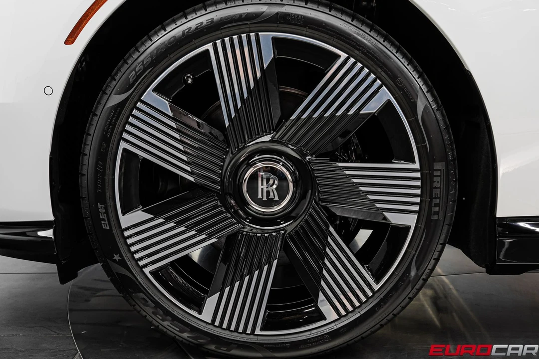 2024 Rolls-Royce Spectre - Image 21 of 31