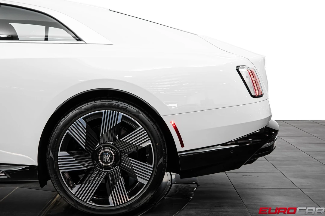 2024 Rolls-Royce Spectre - Image 16 of 31