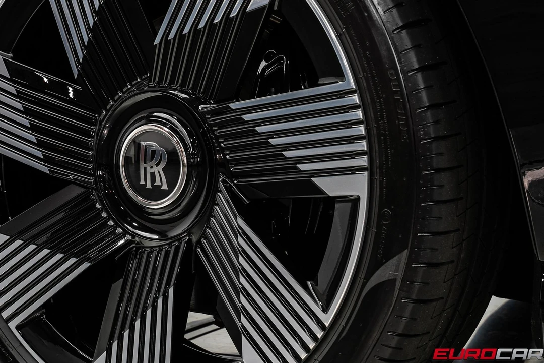 2024 Rolls-Royce Spectre - Image 23 of 31