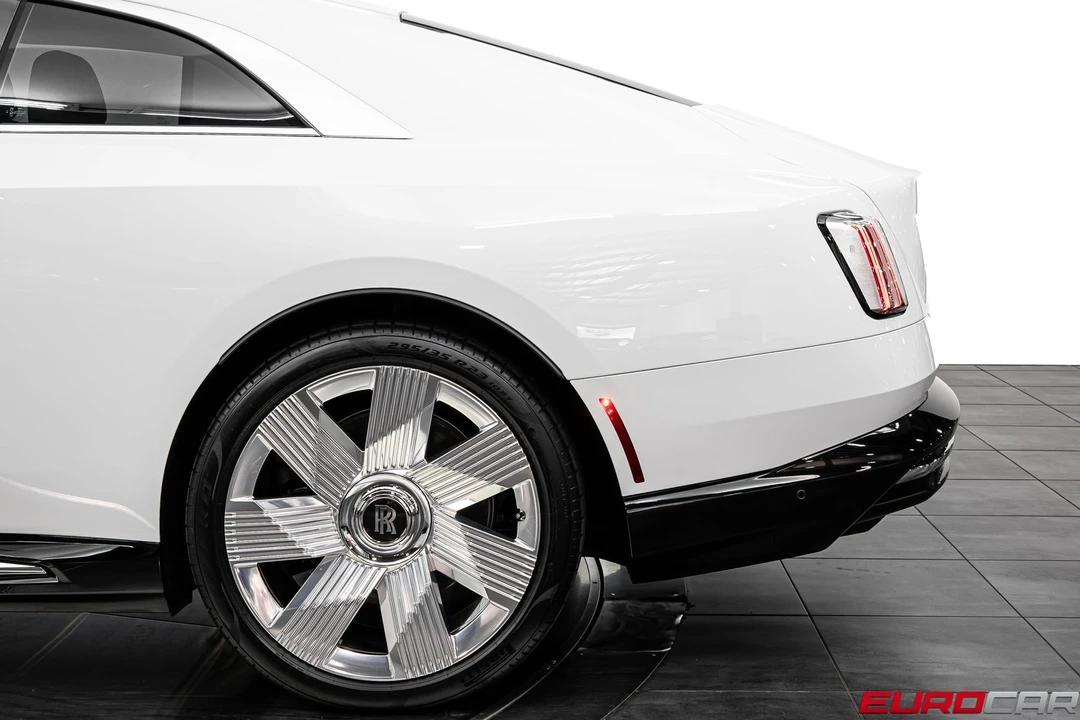 2024 Rolls-Royce Spectre - Image 16 of 31