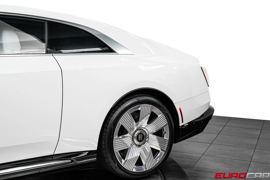 2024 Rolls-Royce Spectre - Image 15 of 31