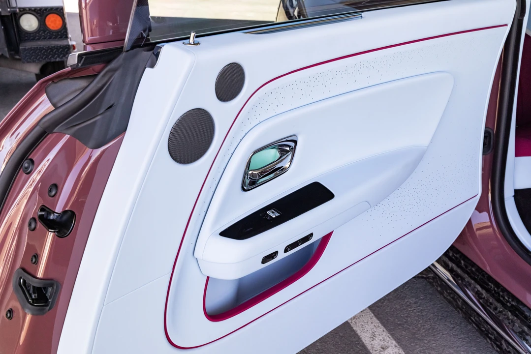 2024 Rolls-Royce Spectre - Image 18 of 30