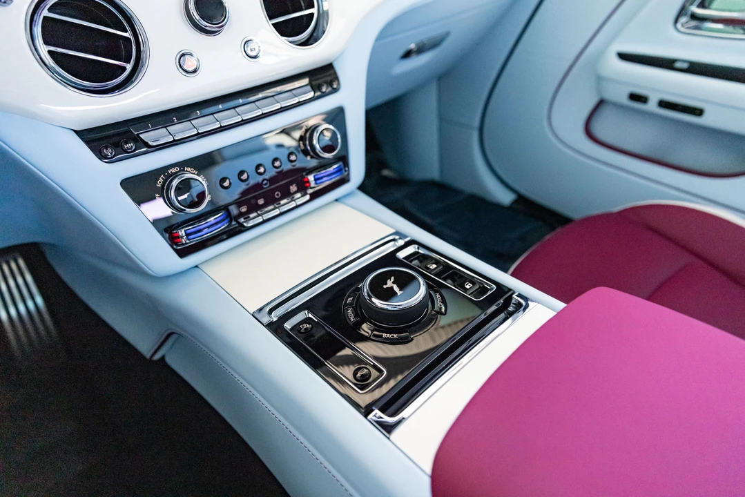 2024 Rolls-Royce Spectre - Image 27 of 30