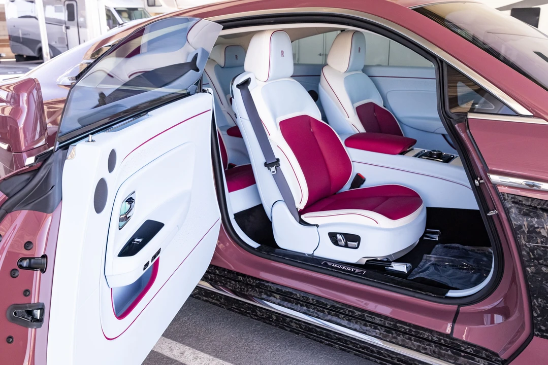 2024 Rolls-Royce Spectre - Image 19 of 30