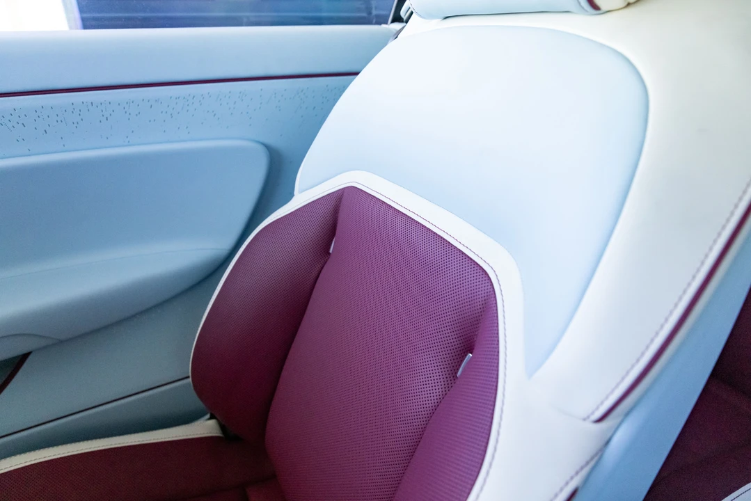 2024 Rolls-Royce Spectre - Image 24 of 30