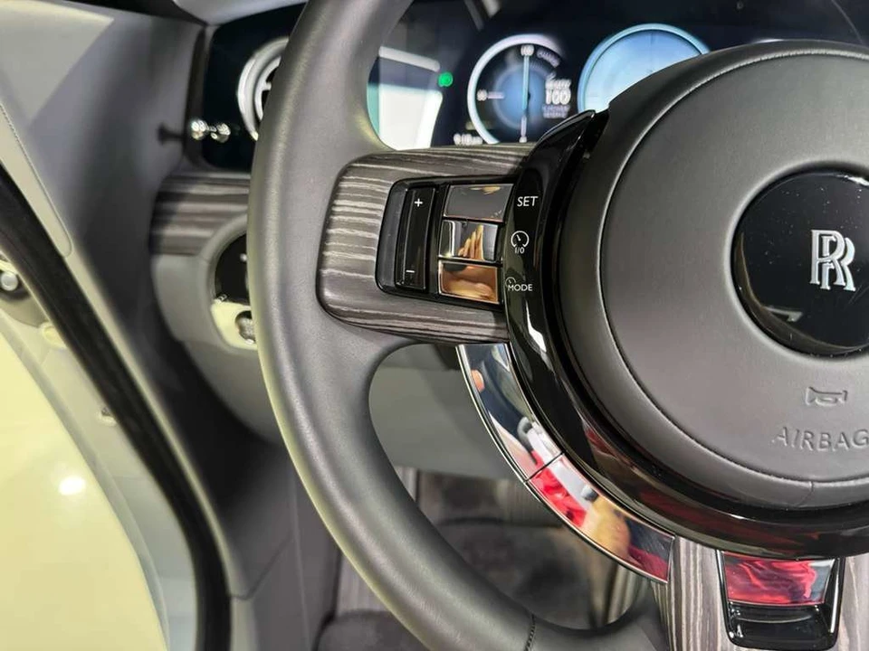 2024 Rolls-Royce Spectre - Image 19 of 21
