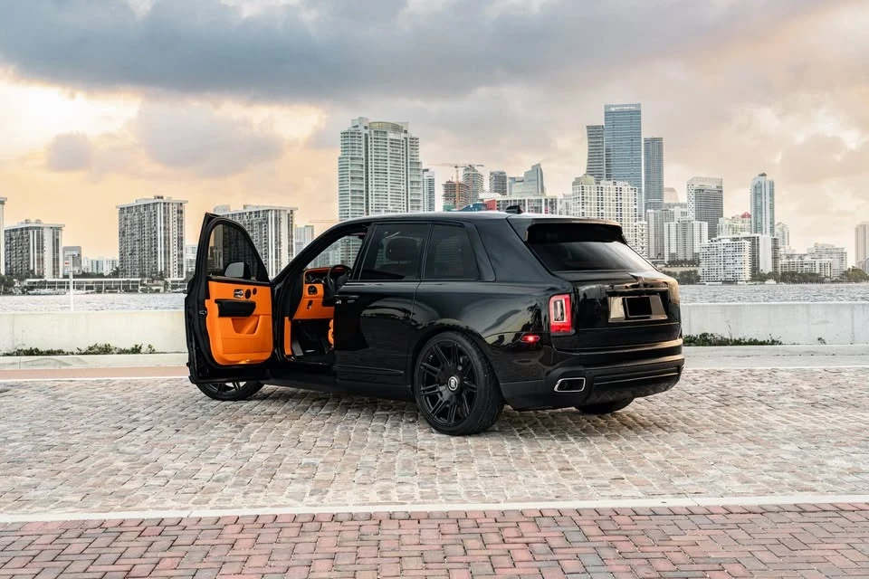 2024 Rolls-Royce Cullinan - Image 2 of 3