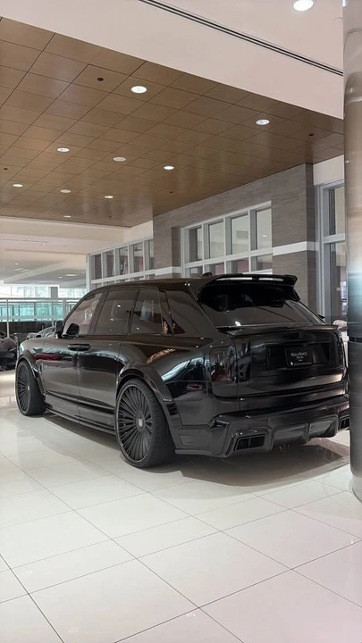 2024 Rolls-Royce Cullinan Black Badge - Image 2 of 2