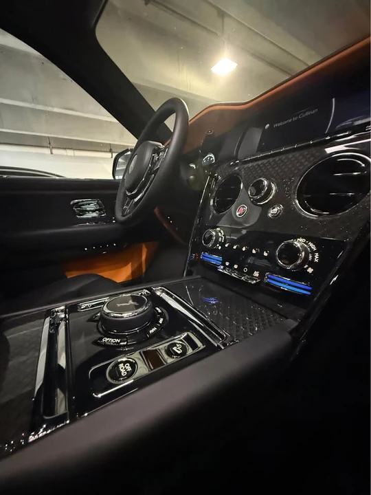 2024 Rolls-Royce Cullinan Black Badge - Image 13 of 20