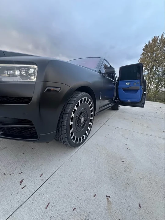 2024 Rolls-Royce Cullinan - Image 5 of 10