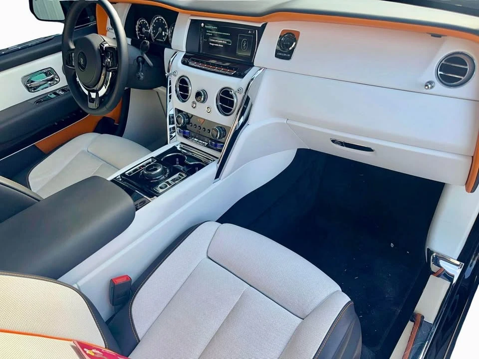 2024 Rolls-Royce Cullinan - Image 18 of 19