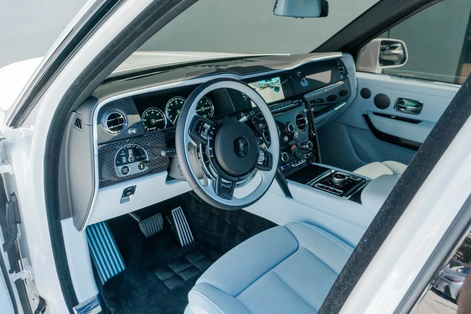 2024 Rolls-Royce Cullinan Black Badge - Image 15 of 20