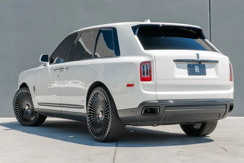 2024 Rolls-Royce Cullinan Black Badge - Image 8 of 20