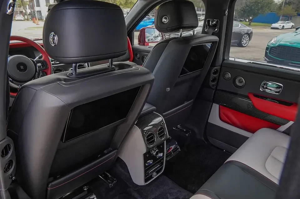 2024 Rolls-Royce Cullinan Black Badge - Image 18 of 20