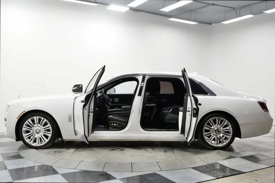 2024 Rolls-Royce Ghost 2nd Gen - Image 4 of 13