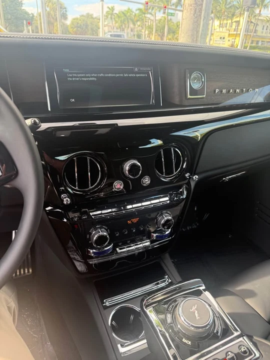 2024 Rolls-Royce Phantom VIII - Image 8 of 14