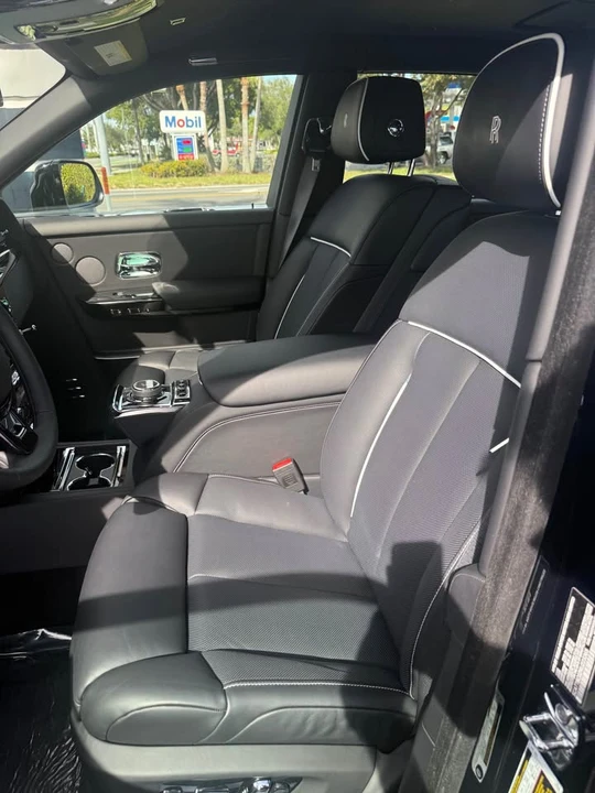 2024 Rolls-Royce Phantom VIII - Image 12 of 14