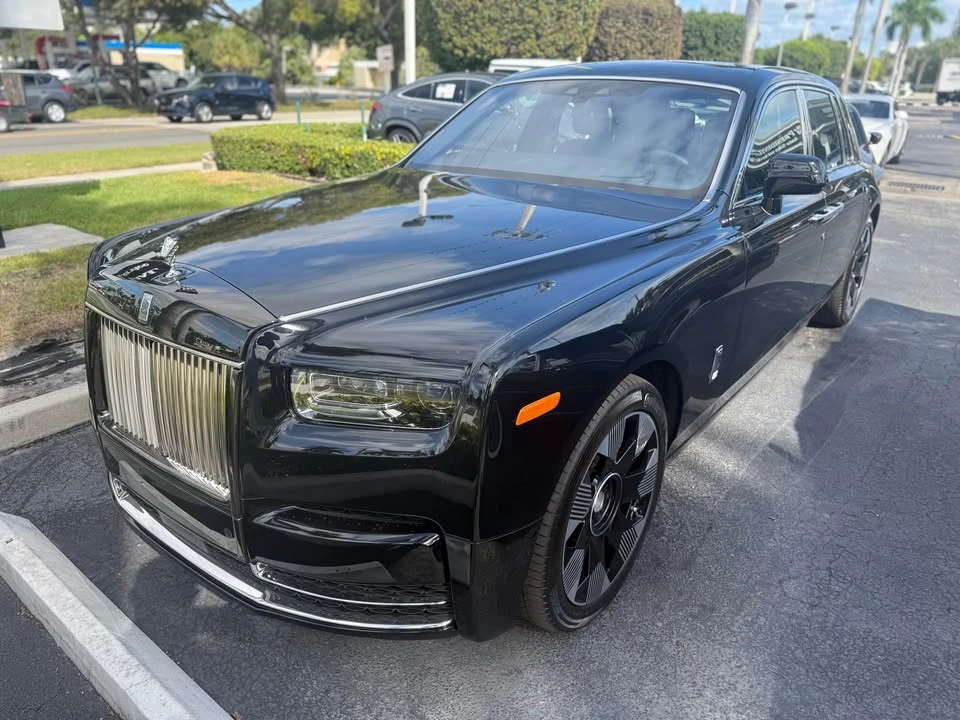 2024 Rolls-Royce Phantom VIII - Image 10 of 14