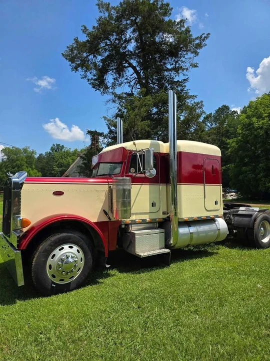 2024 Peterbilt - Image 8 of 8