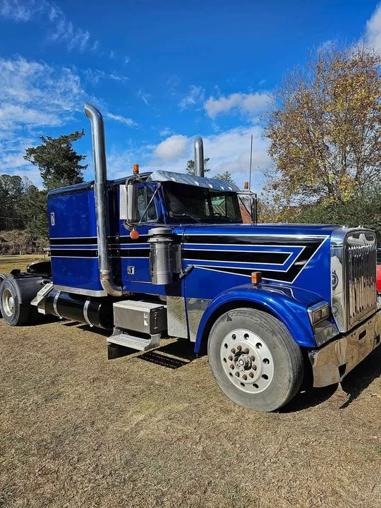 2024 Peterbilt - Image 7 of 8