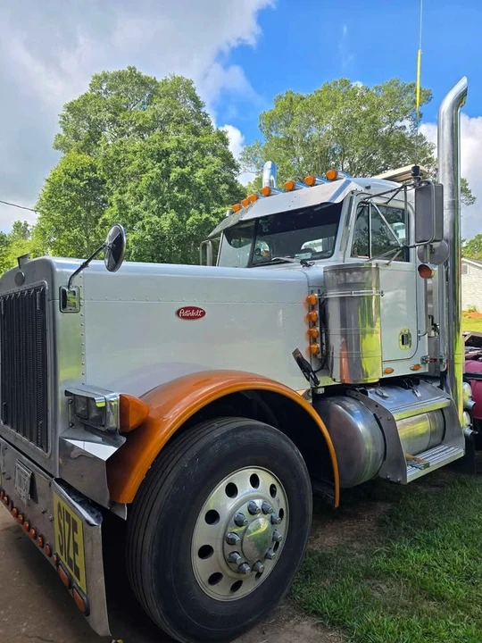 2024 Peterbilt - Image 2 of 8