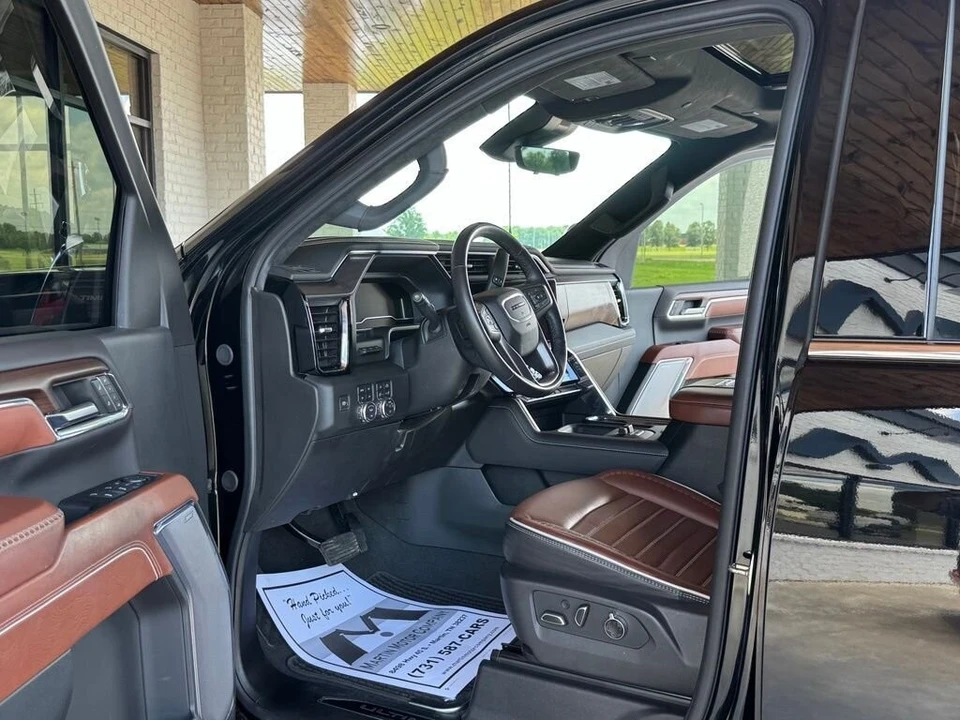 2024 GMC Sierra Heavy Duty 5th Gen - Image 20 of 24