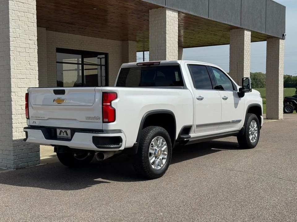 2024 Chevrolet Silverado Heavy Duty 4th Gen - Image 13 of 24