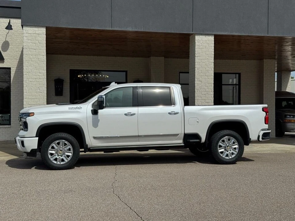2024 Chevrolet Silverado Heavy Duty 4th Gen - Image 6 of 24