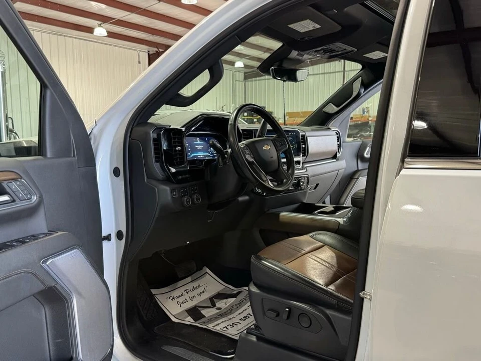 2024 Chevrolet Silverado Heavy Duty 4th Gen - Image 23 of 24